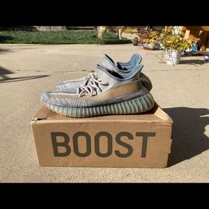 Yeezy 350 V2 Isfaril used size 10 comment before buying